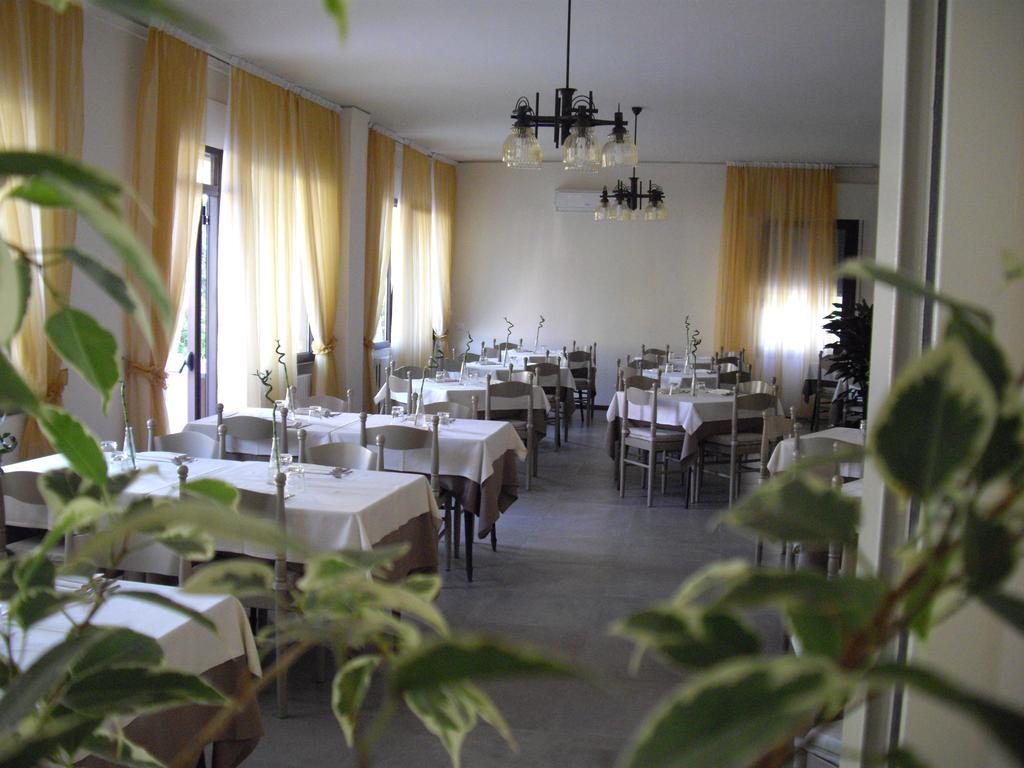 Residenza Hotel Garden Toscolano Maderno Dış mekan fotoğraf