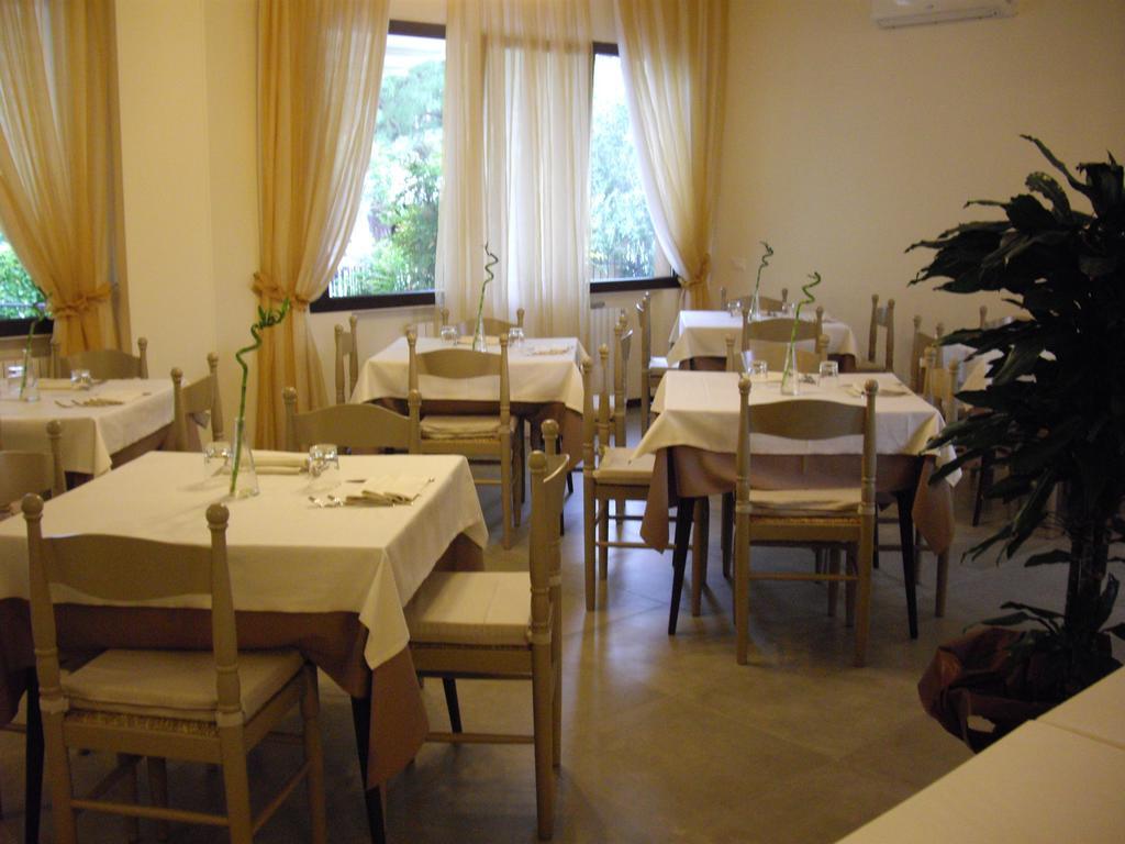 Residenza Hotel Garden Toscolano Maderno Dış mekan fotoğraf